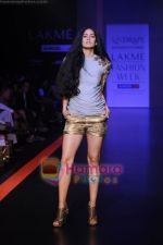 Model walk the ramp for Shantanu & Nikhil show at Lakme Fashion Week 2011 Day 3 in Grand Hyatt, Mumbai on 13th March 2011 (60).JPG